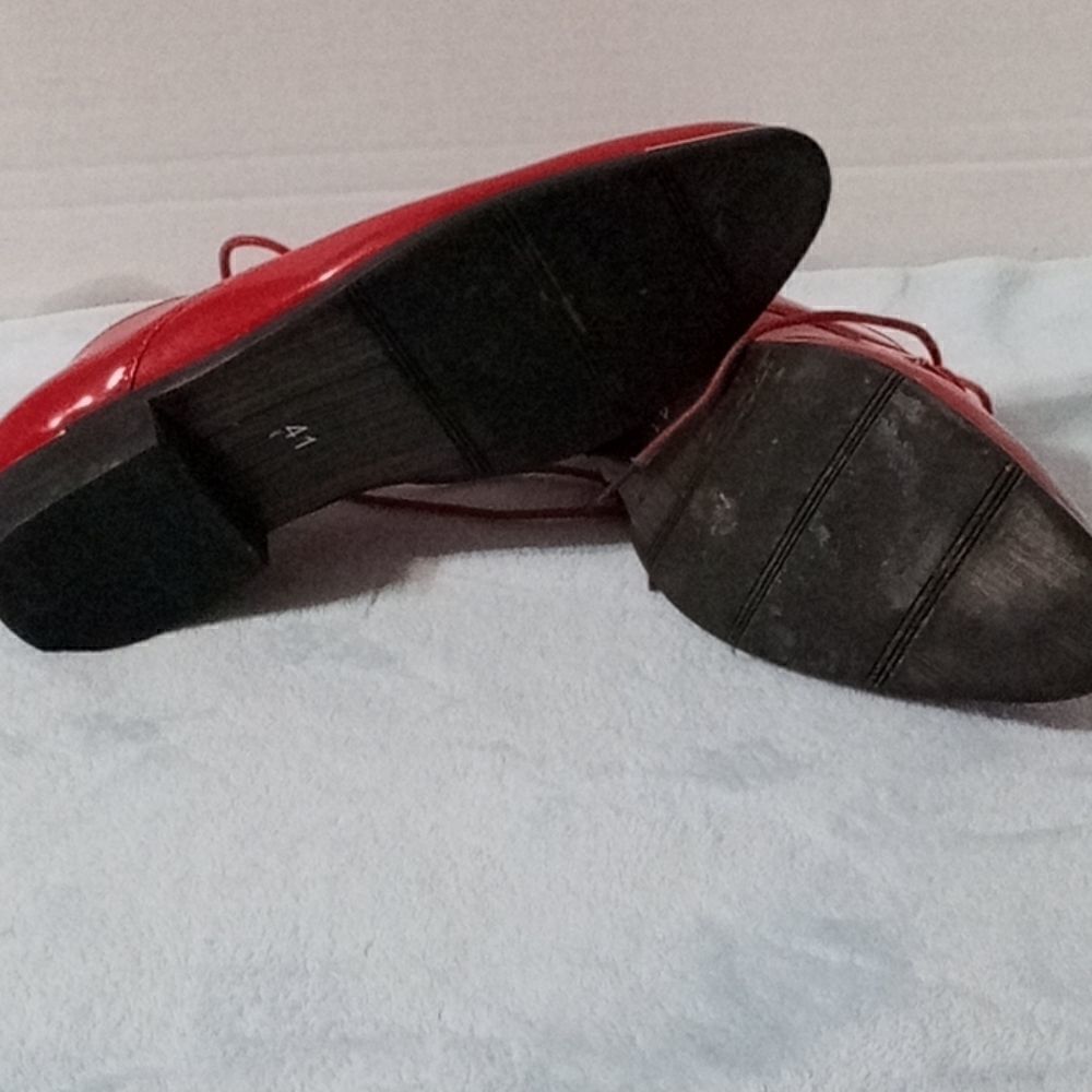 Red Shoes  - Picture 9 of 9